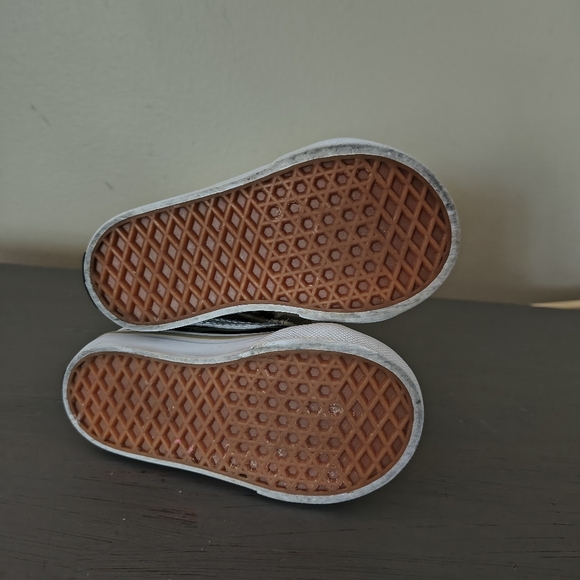Vans Tan Sneakers For Toddlers - Picture 3 of 4